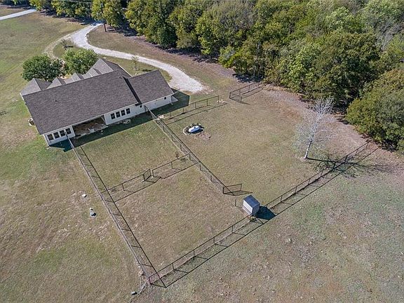 3rd image of 3805 County Road 1005