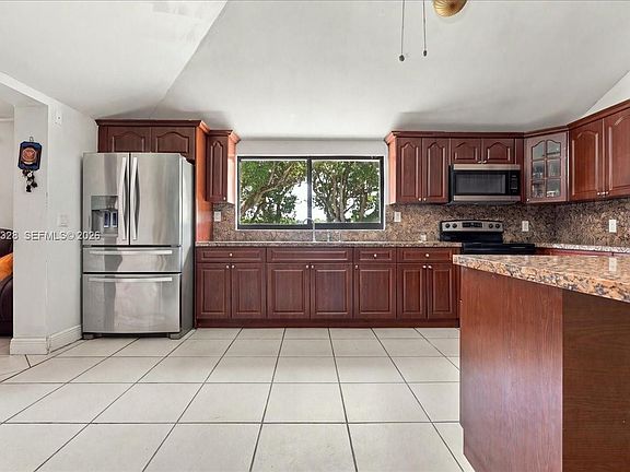 4th image of 18490 SW 216th St