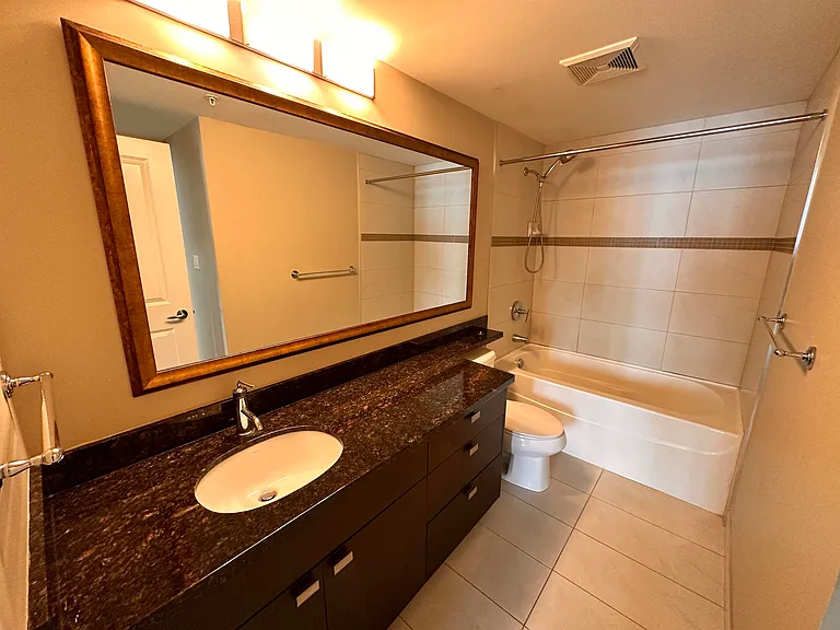 888 Carnarvon St #2307 — Photo 12
