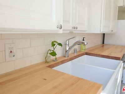 5406 Village Grn, Los Angeles, CA, 90016