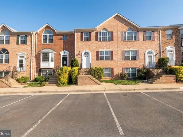 21060 Gladstone Dr, Sterling, VA 20164