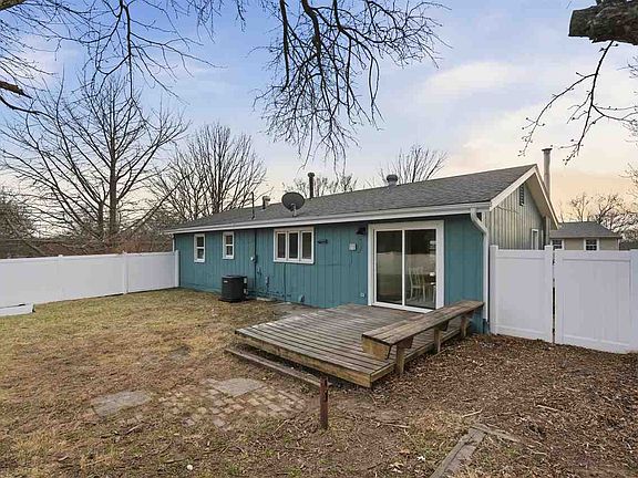 5th image of 772 Keswick Dr