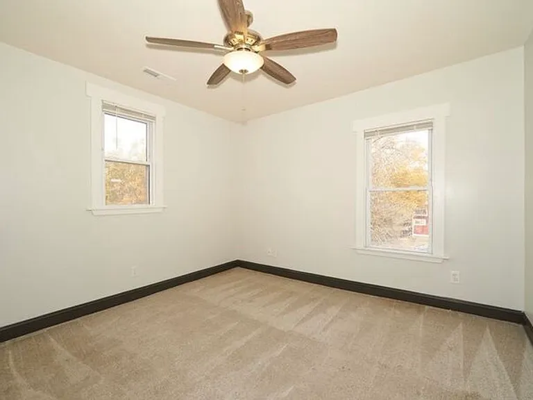 436 N State Ave — Photo 12