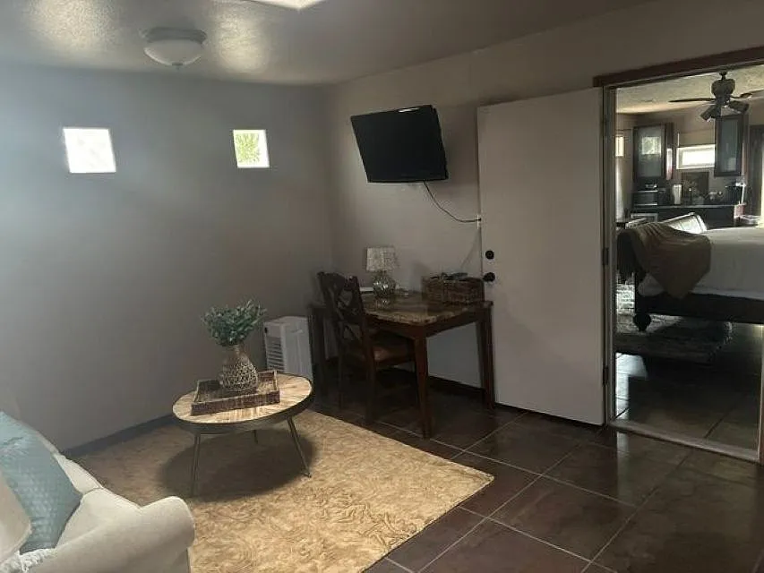 800 Calle Fuerte NE — Photo 3