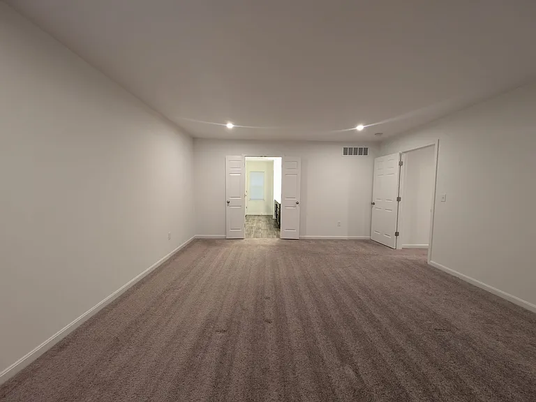 8246 Woodstar Dr — Photo 23