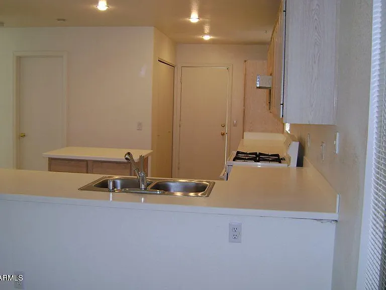 13641 S 47th St — Photo 6