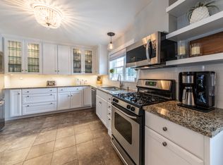 2305 Cherry St, Park Ridge, IL 60068