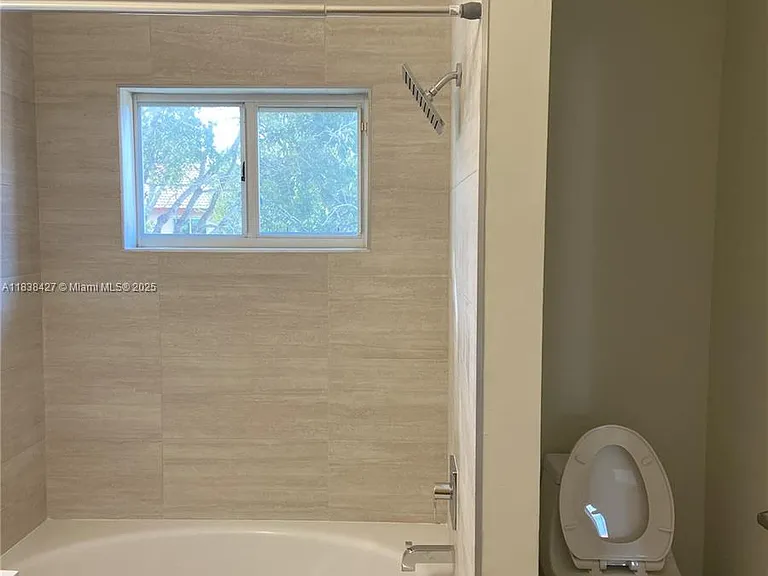 762 NW 208th Ter — Photo 12