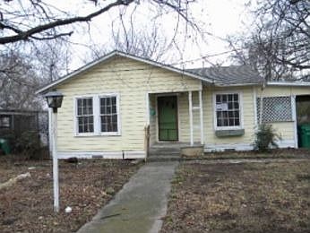 1st image of 1005 N Carroll Blvd #B