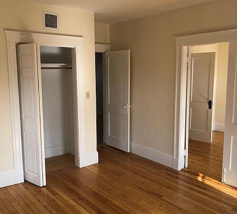 3rd image of 1161 Washington St Suite B