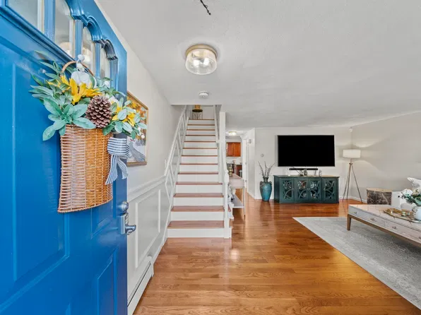 19 Eagan Pl Unit 19, Peabody, MA 01960