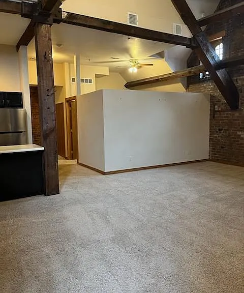 132 W B St #3G — Photo 7