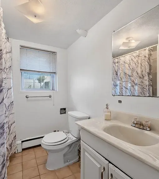 33 Derby Rd #B — Photo 4