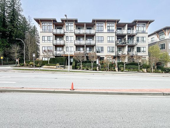 3rd image of 10455 154th St #207