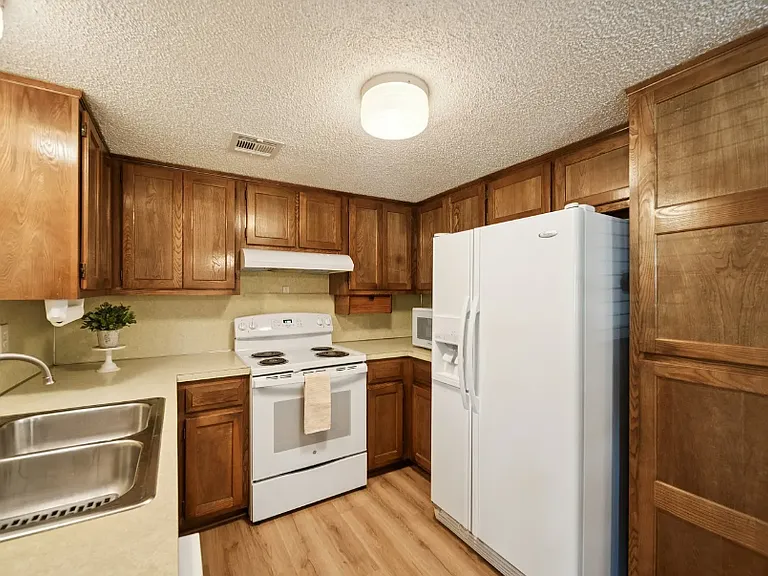 1201 S 110th East Ave #1A — Photo 7