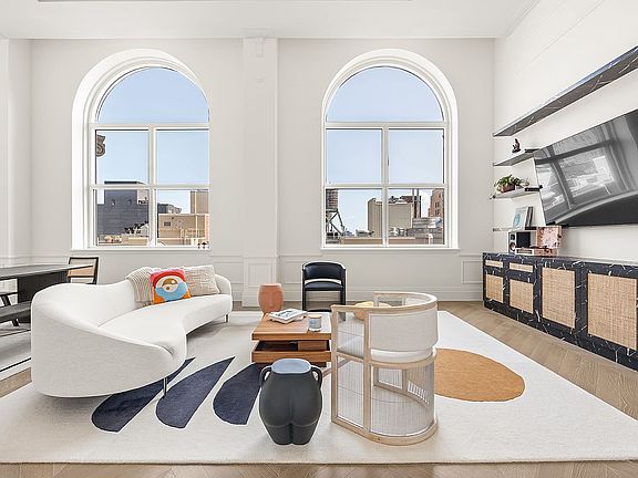 3rd image of 108 Leonard St APT 14A