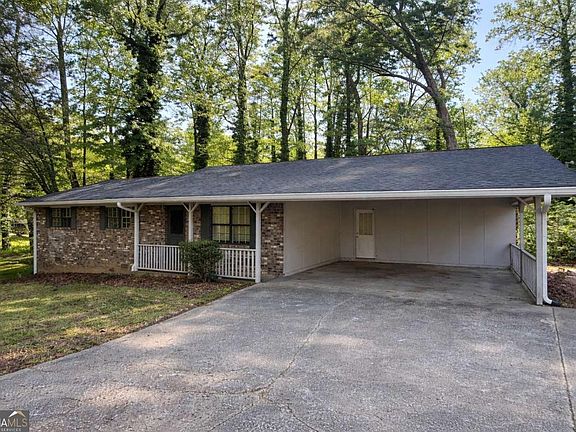2nd image of 3354 Forest Hill Rd