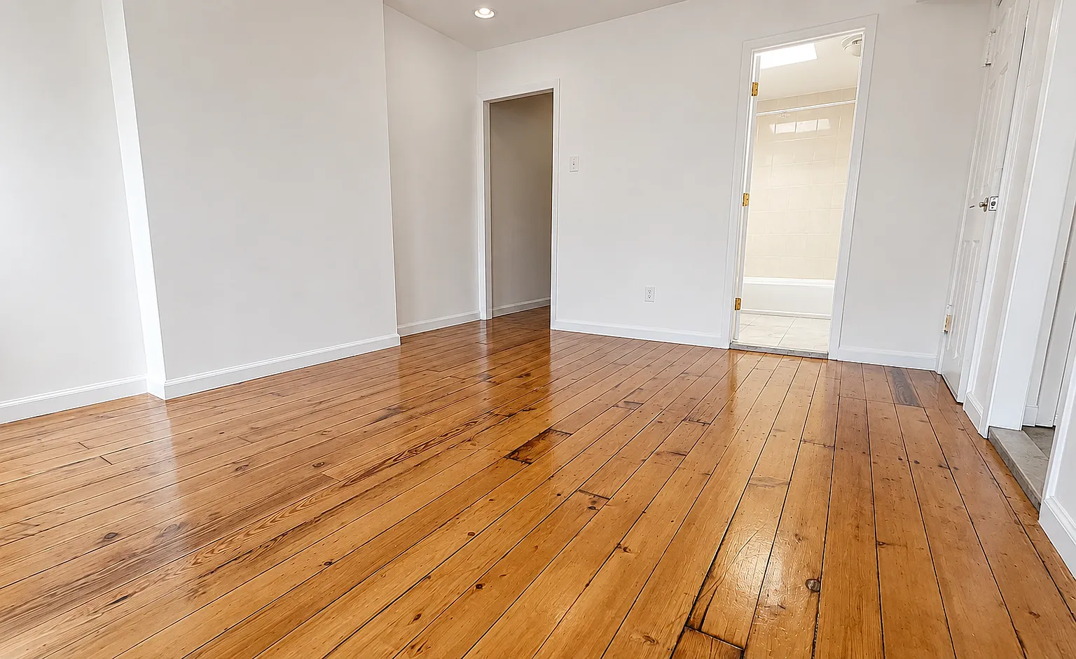 455 Willoughby Avenue — Photo 4