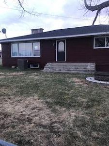 108 W 5th Ave, Sunburst, MT, 59482