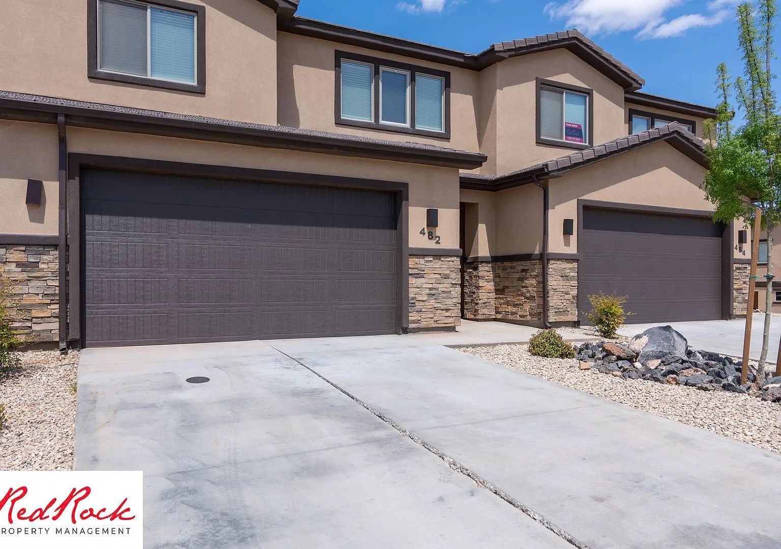 4 Bedroom Home in Hurricane! — Photo 2