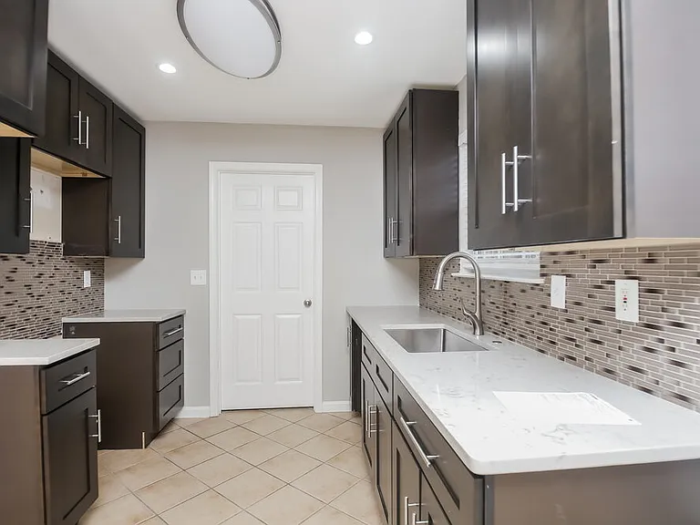 4040 Brookfield Way — Photo 7