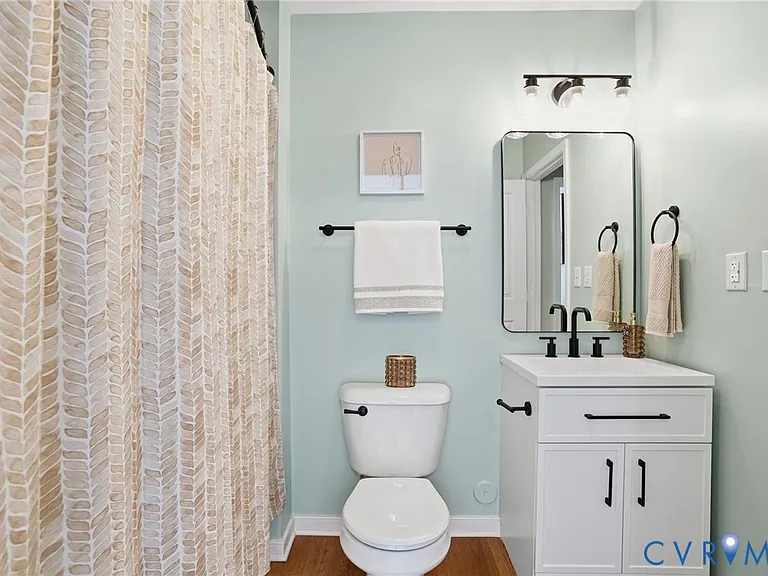 1716 Summit Ave #14 — Photo 17
