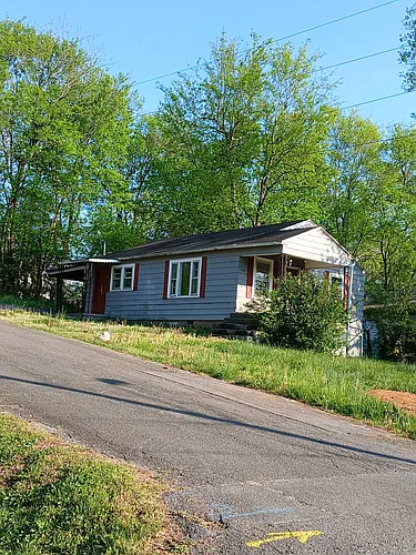 1760 Clemmer St NE Photo 1