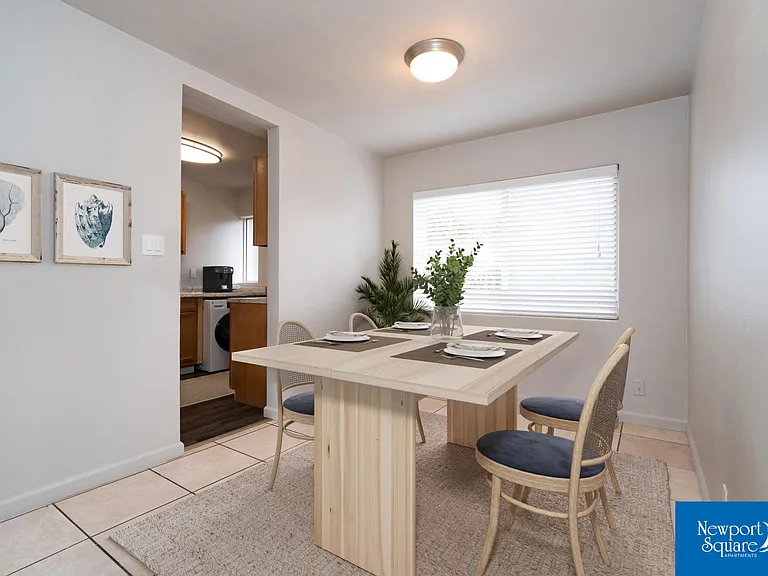 Newport Square Apartments — Photo 17