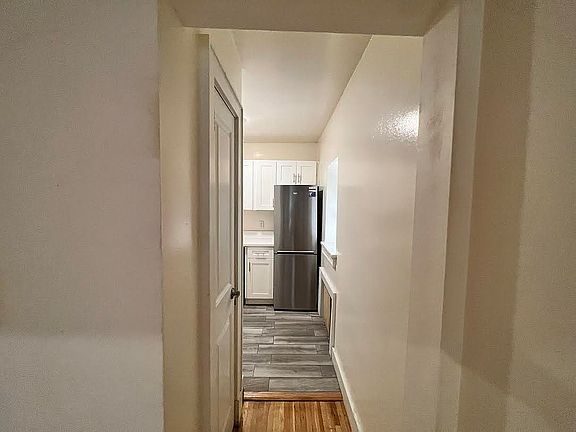 3rd image of 321 W 105th St #B