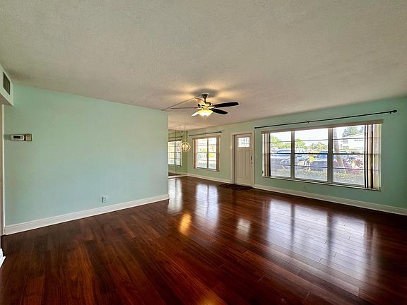 5th image of 109 Wellington E