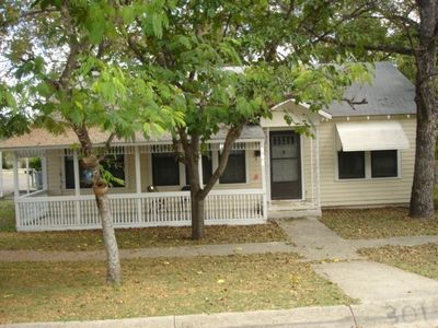 301 S Spring St, Lampasas, TX, 76550