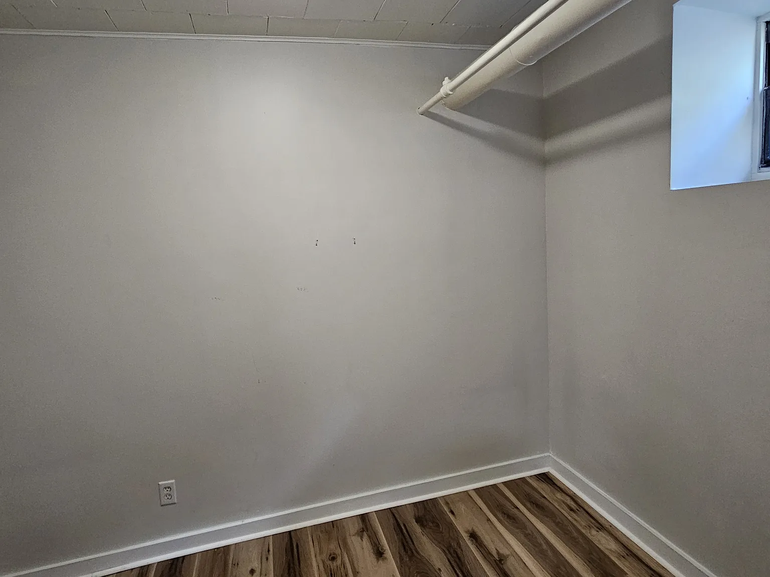 1 bed, 700 sqft, $950 — Photo 2