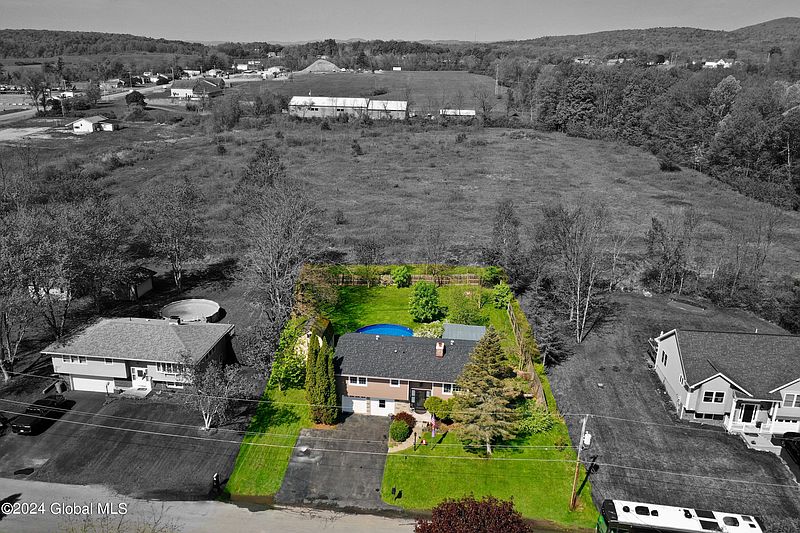 3rd image of 9 Haviland Road