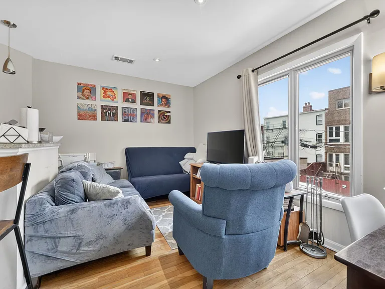 1625 Q St NW #205-1 — Photo 4