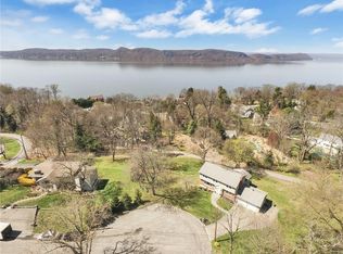 1 Ivanhoe Pl, Briarcliff Manor, NY 10510