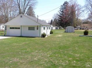 205 W Walnut St, Saint Charles, MI 48655