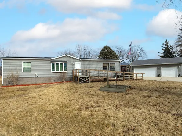 524 6th St, Andover, IL 61233
