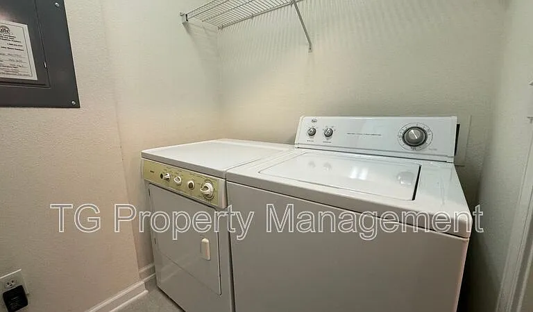 11251 Campfield Dr #3402 — Photo 8