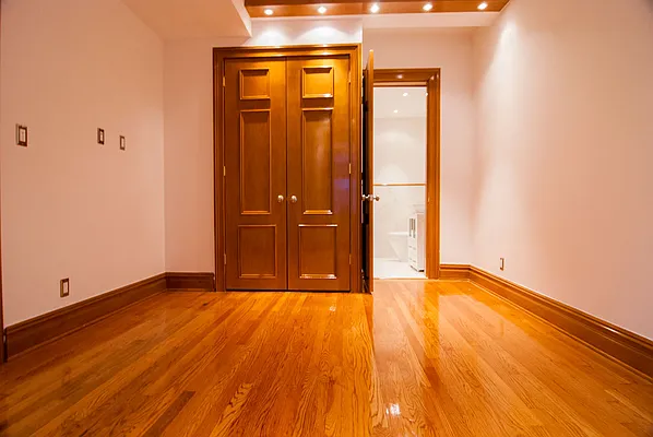 Rented by WAM Partners - William Moses Co. | media 93