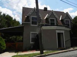 221 Oak Ter, Reading, PA 19606