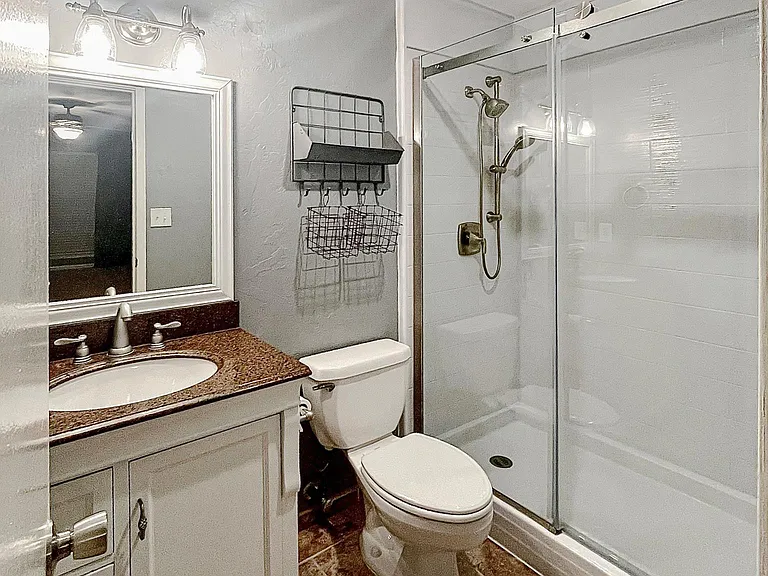 3314 Douglas Ave #205 — Photo 10