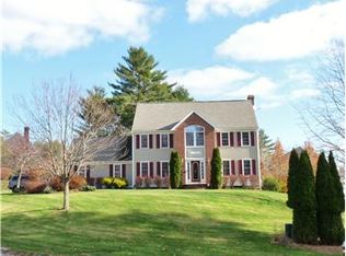 1 Doe Dr, Franklin, MA 02038