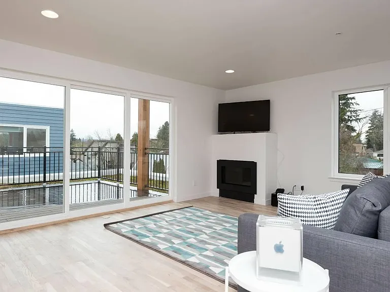 1520 N Blandena St — Photo 17