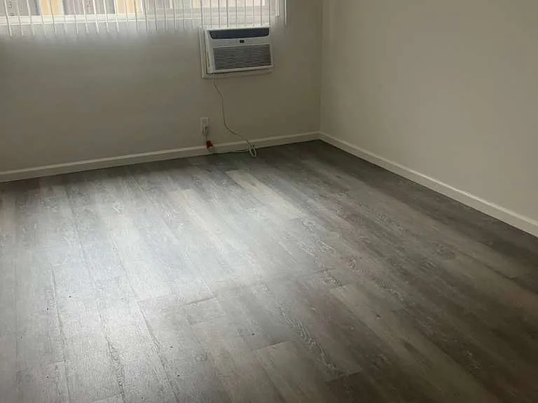 118 E Palmer Ave — Photo 6