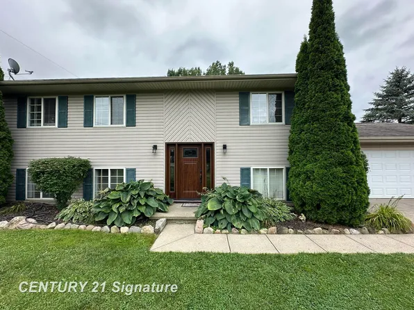 6126 E Maple Ave, Grand Blanc, MI 48439