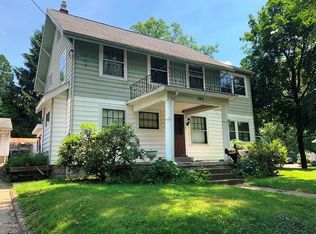 363 Litchfield Rd, Akron, OH 44305