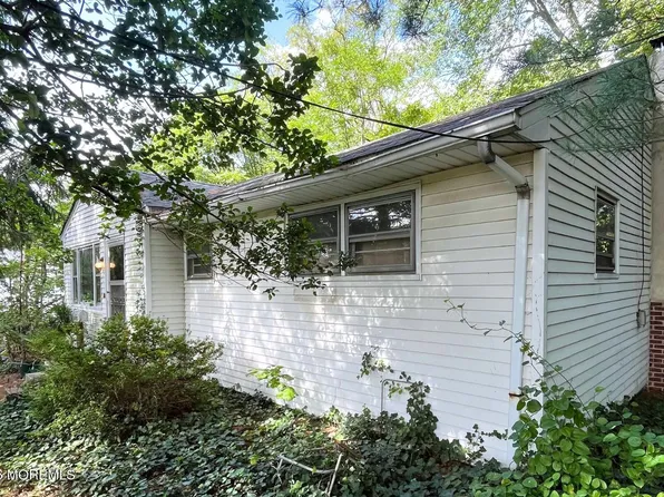 36 Memorial Parkway Avenue, Atlantic Highlands, NJ 07716