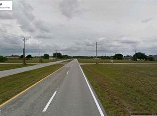 2086 Diplomat Pkwy E, Cape Coral, FL 33909
