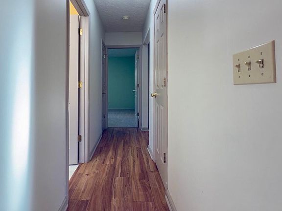 5th image of 450 Rhododendron Ln