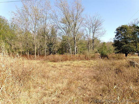 2nd image of N 134th St W